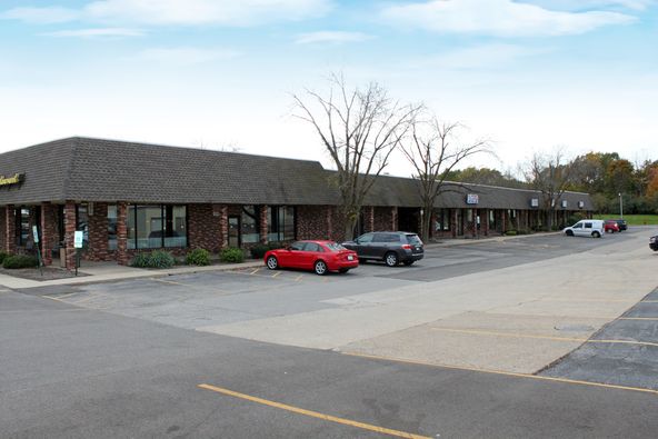 Pioneer Square: 7501 N University St, Peoria, IL 61614